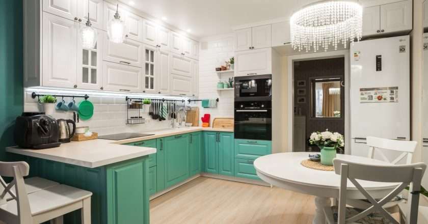 Дизайн кухни, перетекающей в зал: варианты, фото и советы