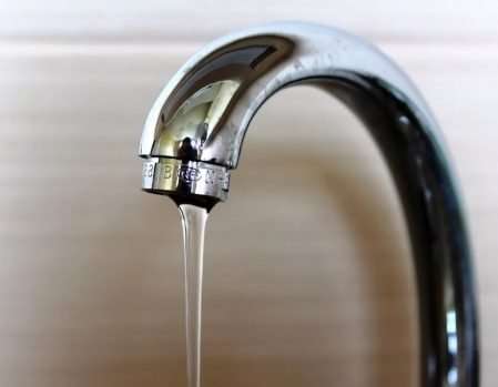 Низкое давление воды в водопроводе: причины и решения