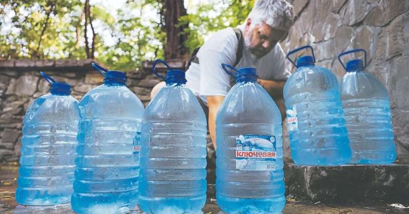 Жизнь без водопровода: альтернативные источники воды и способы обеспечения комфорта